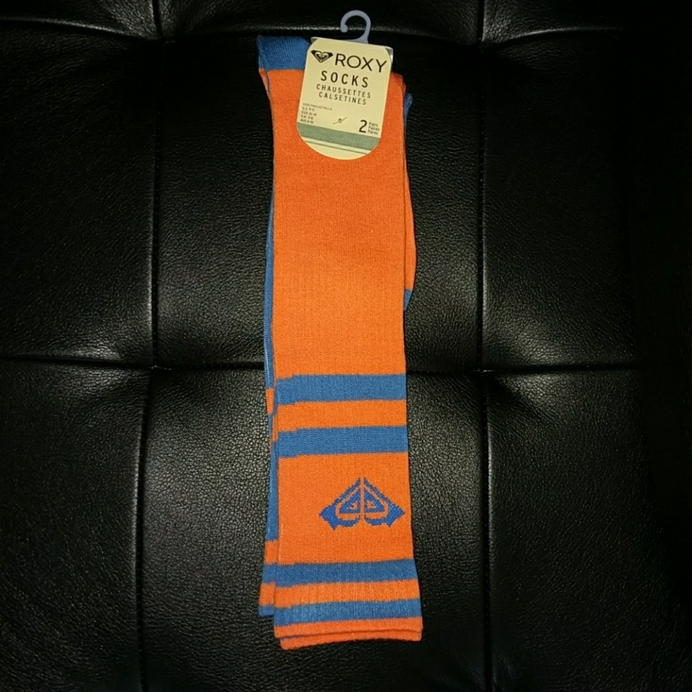 New Roxy "Gator" Socks